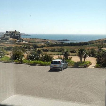 Plas Darien-3 Bed Apt- Sea Views - Sleeps 5 Trearddur Zewnętrze zdjęcie