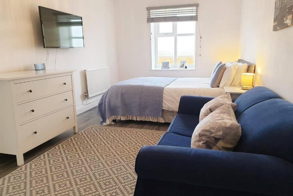 Plas Darien-3 Bed Apt- Sea Views - Sleeps 5 Trearddur Zewnętrze zdjęcie