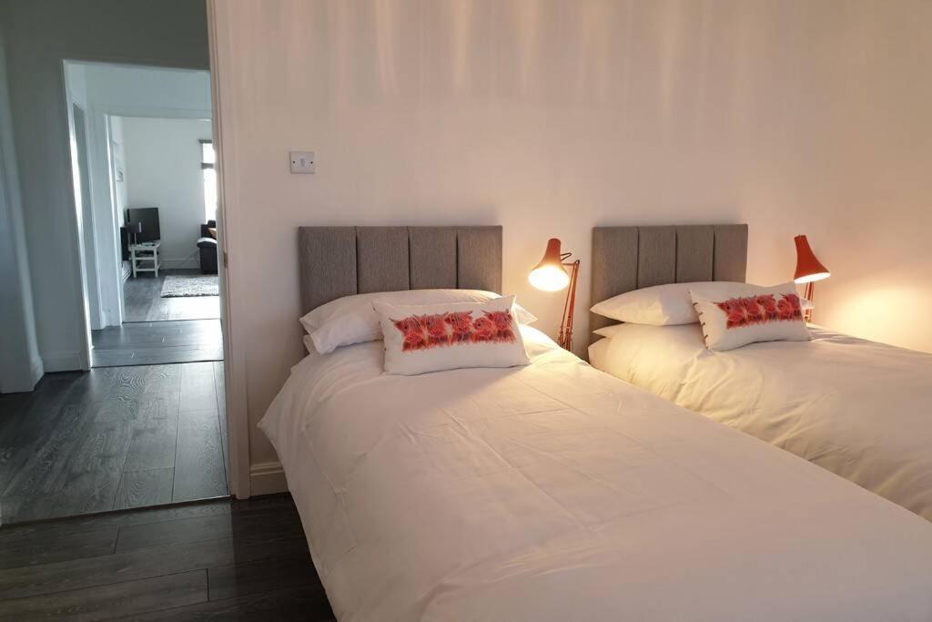 Plas Darien-3 Bed Apt- Sea Views - Sleeps 5 Trearddur Zewnętrze zdjęcie