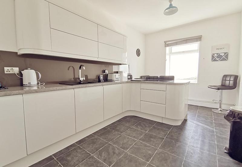 Plas Darien-3 Bed Apt- Sea Views - Sleeps 5 Trearddur Zewnętrze zdjęcie