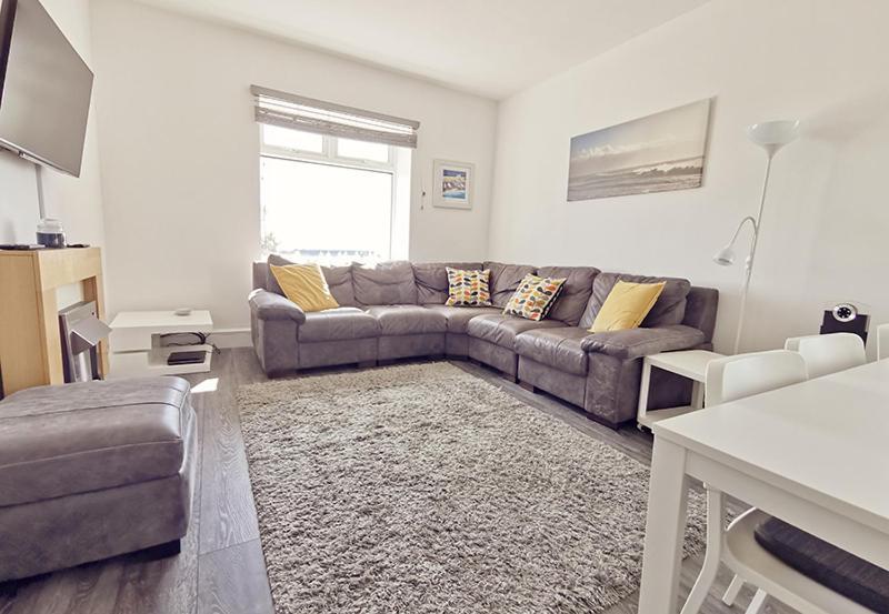 Plas Darien-3 Bed Apt- Sea Views - Sleeps 5 Trearddur Zewnętrze zdjęcie